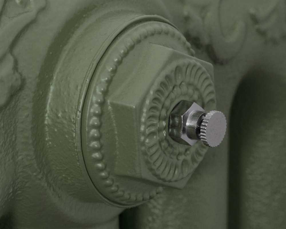 cast iron radiator decorative end tapped cap with bleed nipple
